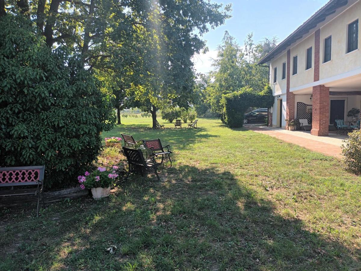 Guest House La Carolina Tigliole Εξωτερικό φωτογραφία